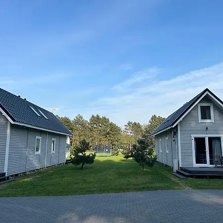 Bursztynowa 22 Domek letniskowy
